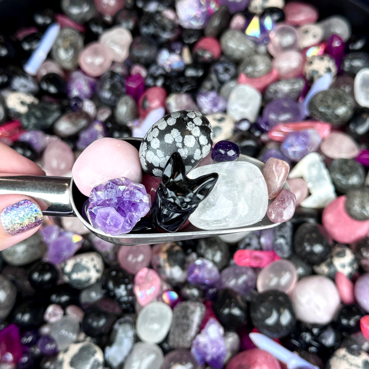 Vampire Kiss // Crystal Cauldron Scoop