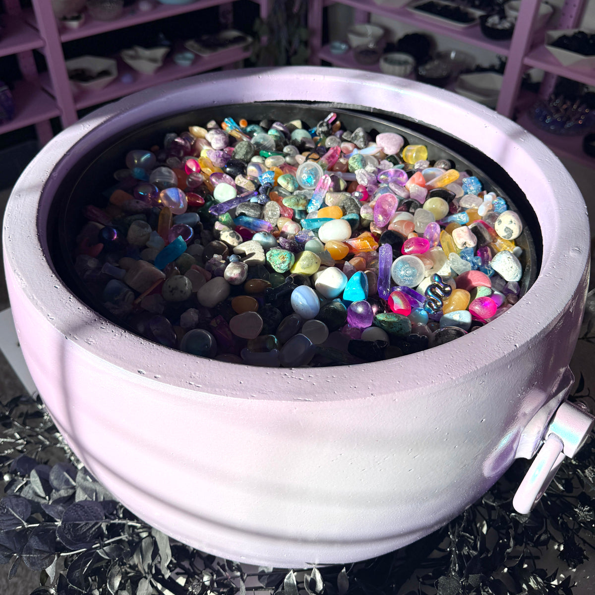 Black Hole // Crystal Cauldron Scoop