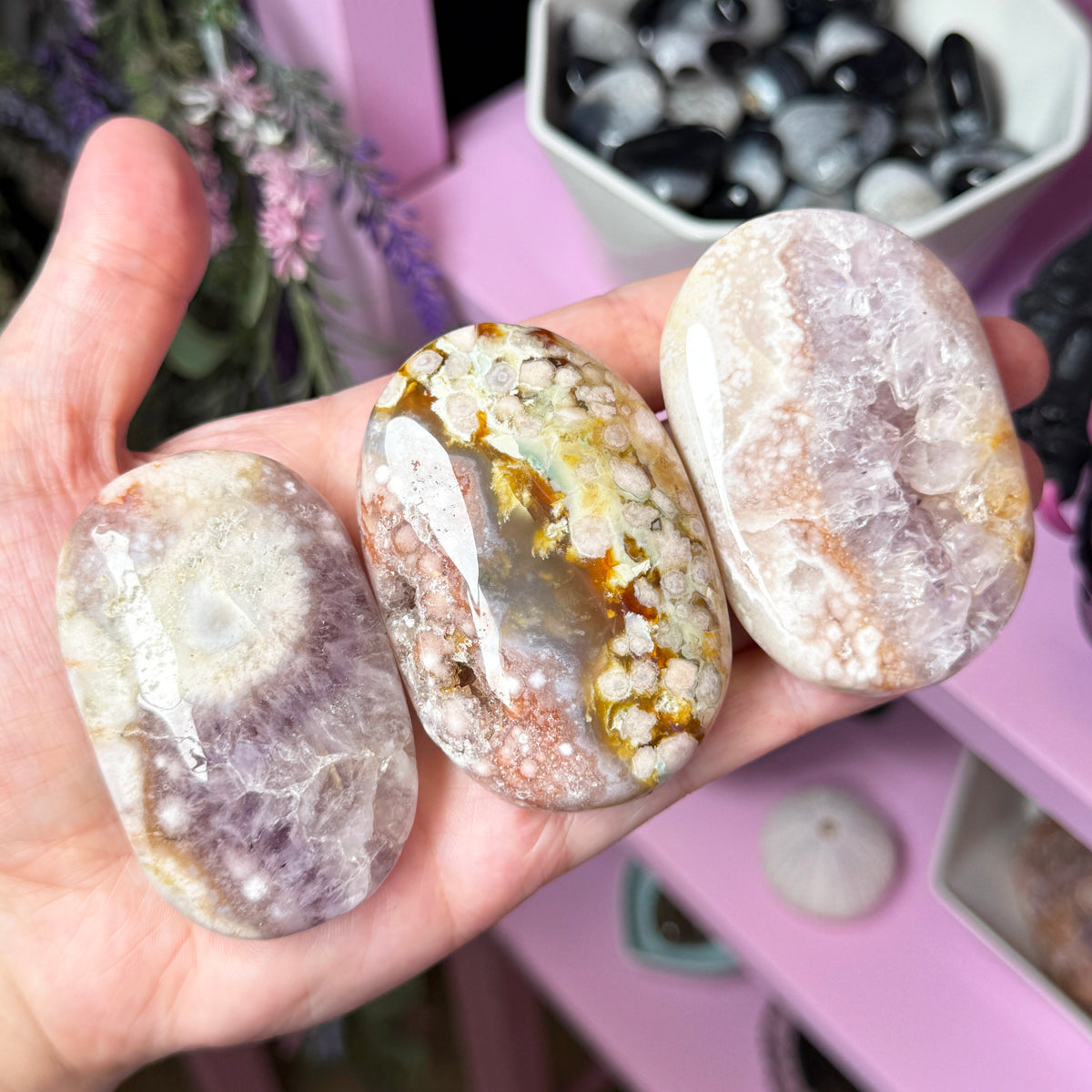 Flower Agate Palm Stone