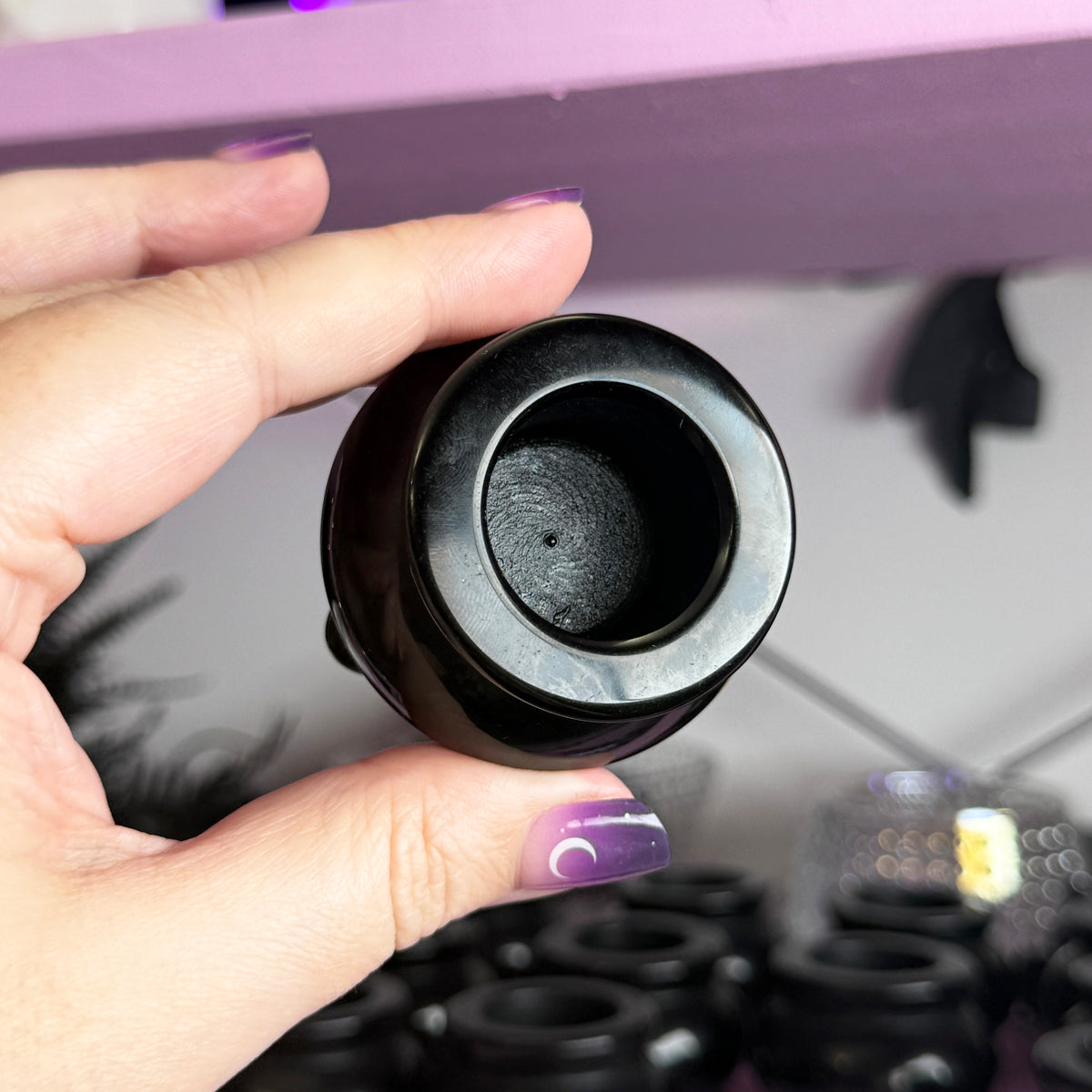 Black Obsidian Cauldron